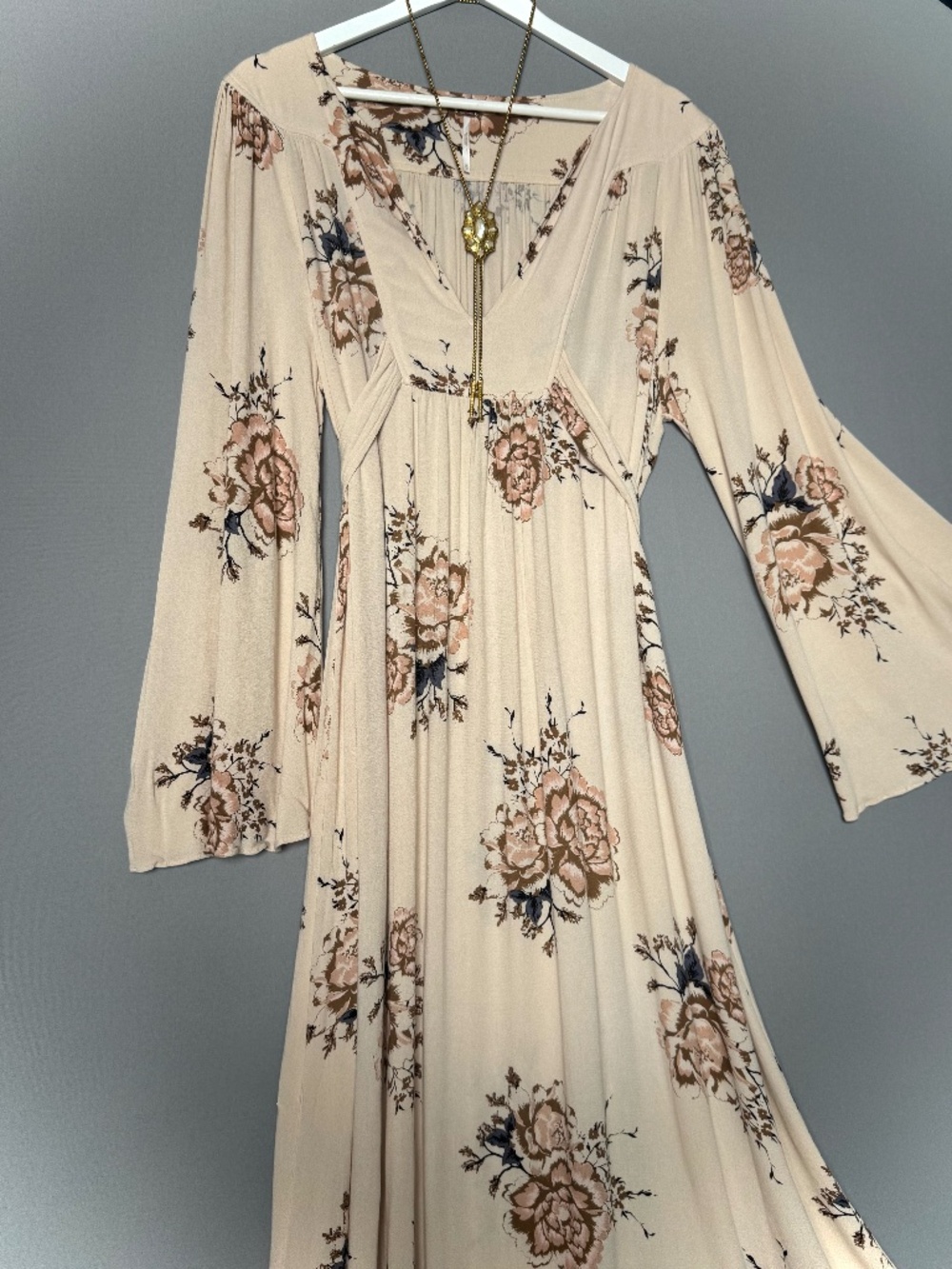 Free People Wild Laurel Maxi Dress M Soft Blush Boho Floral Bell Sleeve Oversize